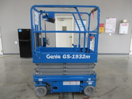 NEW 2026 GENIE GS-1932m E-Drive – Micro Scissor Lift